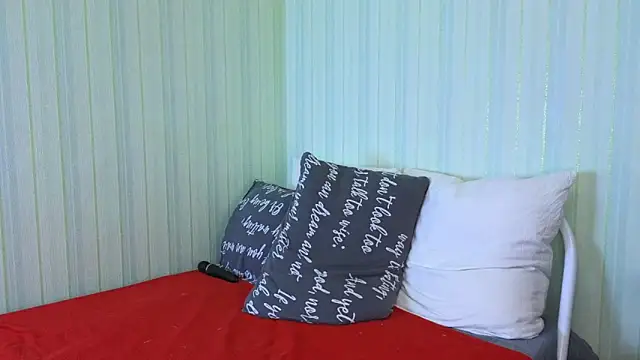  Lily  online show from December 25, 11:22 am