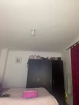 Snapshot of AlondraDiossa03 chatting on January 13, 8:26 pm AlondraDiossa03 online show from January 13, 8:26 pm