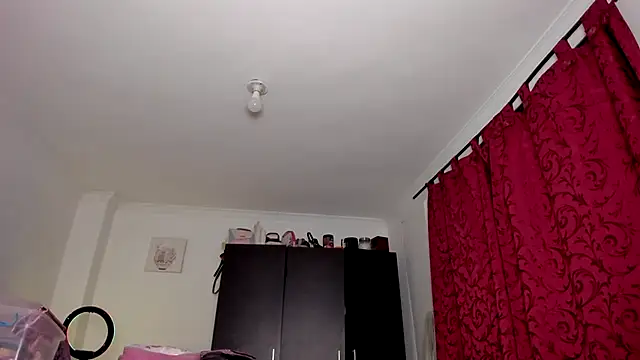 Snapshot of AlondraDiossa03 chatting on January 22, 9:10 pm AlondraDiossa03 online show from January 22, 9:10 pm