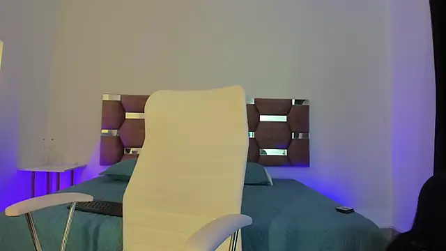 Snapshot of AlondraDiossa03 chatting on March 22, 7:53 pm AlondraDiossa03 online show from March 22, 7:53 pm