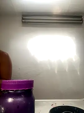 Snapshot of AlondraDiossa03 chatting on November 26, 6:31 pm AlondraDiossa03 online show from November 26, 6:31 pm