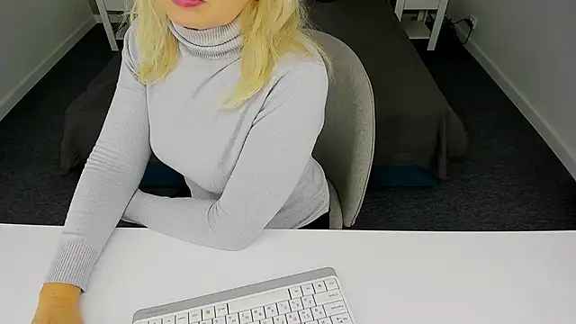 Abby Moore  online show from January 27, 3:26 am