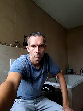 Geiler-boy313 online show from October 25, 8:33 am