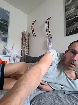 Geiler-boy313 online show from March 29, 7:08 am