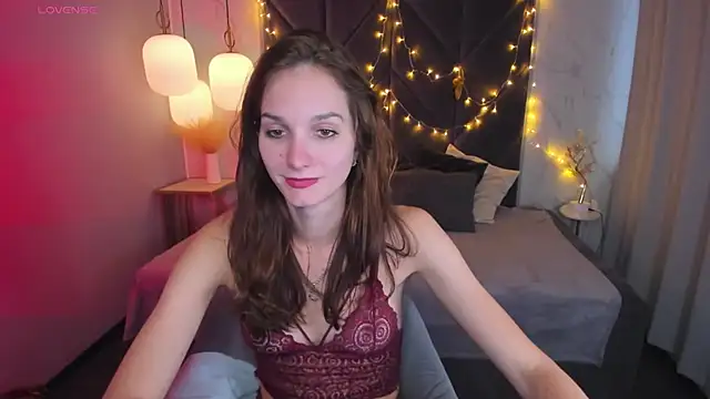 MirandaGlow online show from December 27, 12:01 pm