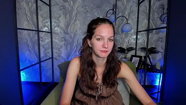 MirandaGlow online show from August 2, 5:39 am