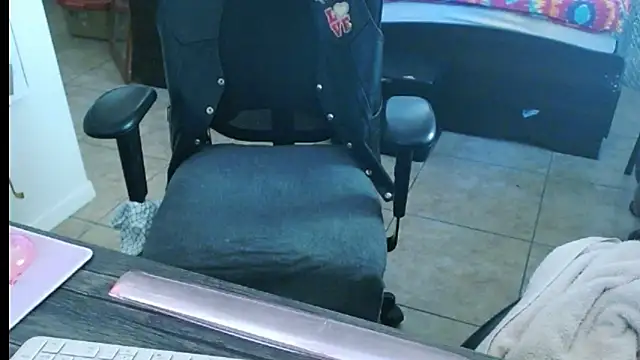 mycock2474u online show from February 18, 9:42 pm