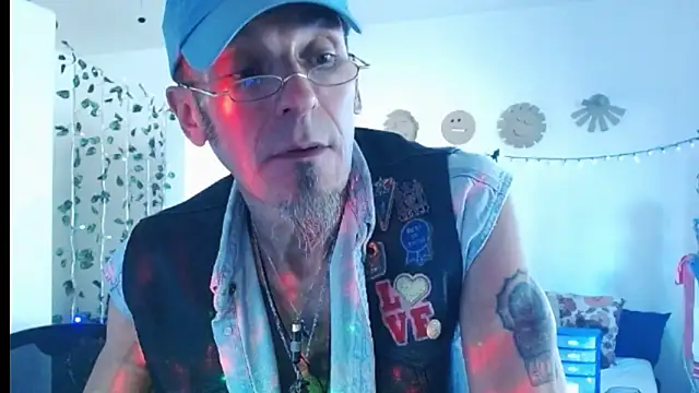 mycock2474u online show from February 24, 11:52 pm