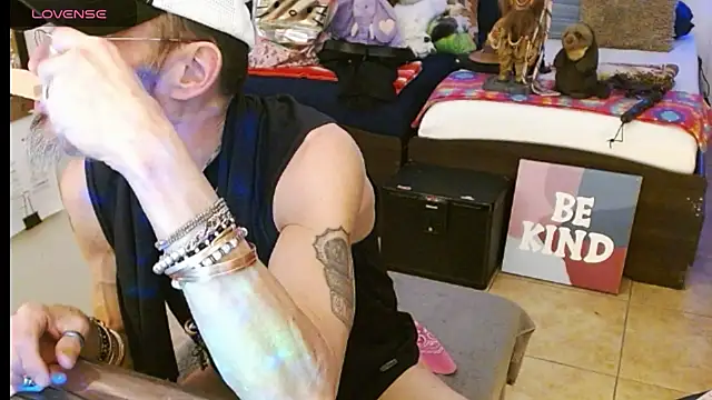 mycock2474u online show from March 19, 3:52 am