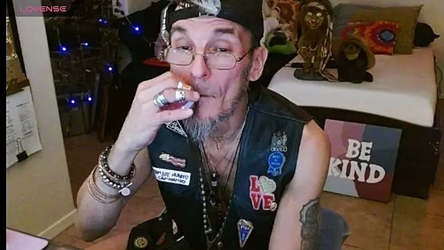 mycock2474u online show from March 21, 7:11 am