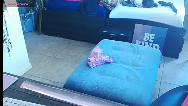 mycock2474u online show from March 21, 7:46 pm