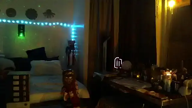 mycock2474u online show from October 5, 8:45 am