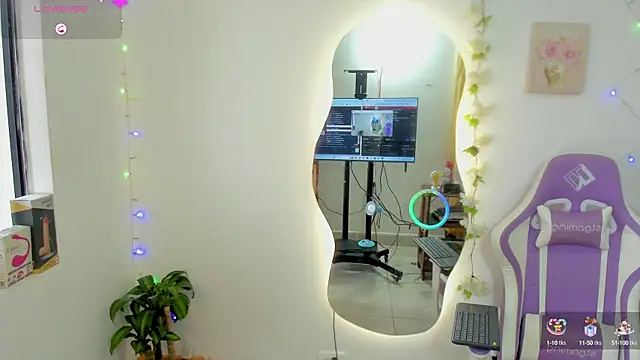 Snapshot of sofia_gold_ chatting on September 11, 12:38 pm sofia gold  online show from September 11, 12:38 pm