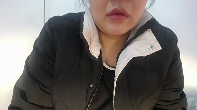 Snapshot of Squirt_tsunami_268 chatting on February 19, 3:27 pm Squirt tsunami 268 online show from February 19, 3:27 pm