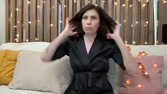 HotyWinter online show from October 31, 8:48 am