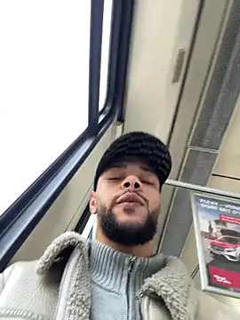 Lionayowe online show from March 6, 11:06 am