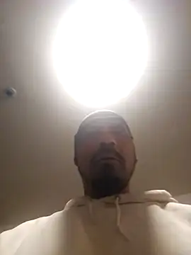 Snapshot of Rastaasian chatting on November 25, 9:09 am Rastaasian online show from November 25, 9:09 am