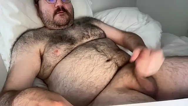 elagobear online show from July 15, 5:45 am