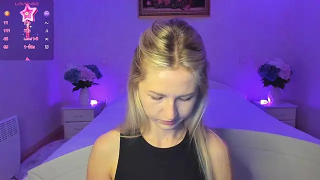 AnnaCarrera online show from November 19, 6:30 pm