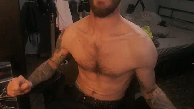 SexxxyLouis online show from April 13, 4:23 pm