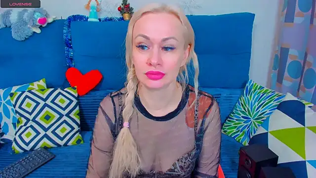 EllenMoore online show from January 5, 5:41 am