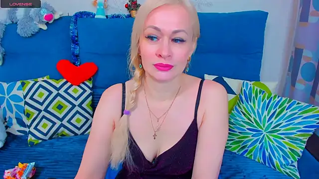 EllenMoore online show from January 7, 5:33 am