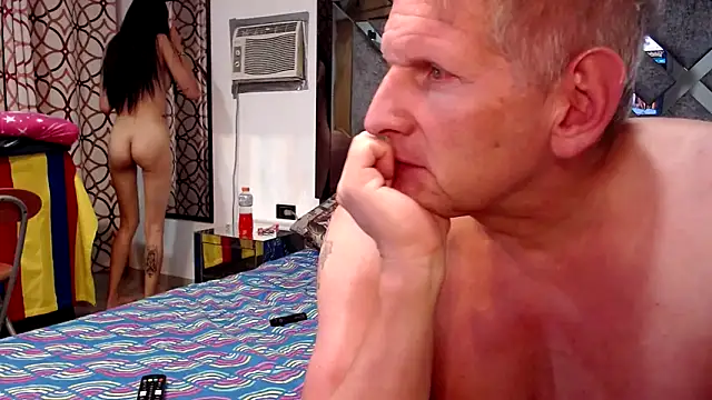 carlosbangsstar online show from November 3, 1:40 am