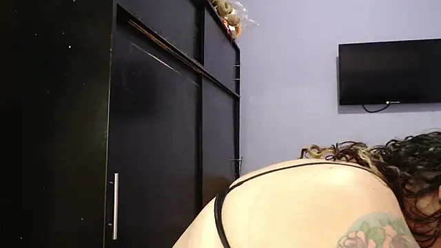 ANGELIQUE KLANE online show from February 20, 4:18 am