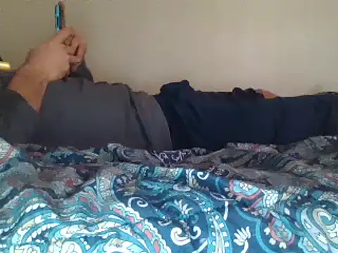 Snapshot of Bwc4u2Ride chatting on December 10, 2:39 pm Bwc4u2Ride online show from December 10, 2:39 pm