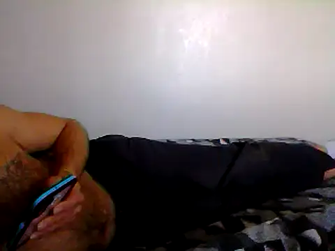 Snapshot of Bwc4u2Ride chatting on December 18, 6:25 pm Bwc4u2Ride online show from December 18, 6:25 pm