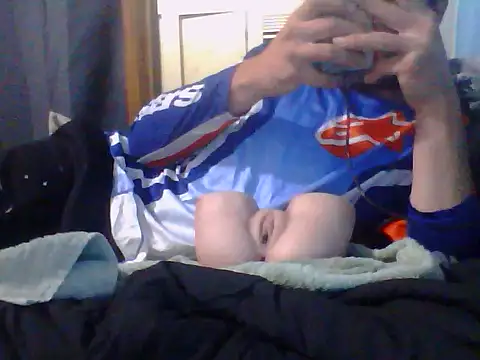 Snapshot of Bwc4u2Ride chatting on April 30, 8:42 am Bwc4u2Ride online show from April 30, 8:42 am