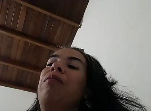 Snapshot of mari657 chatting on December 25, 12:27 am mari657 online show from December 25, 12:27 am