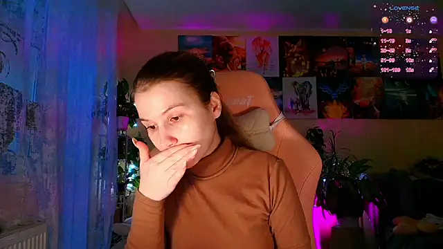 GoodWitch  online show from January 8, 7:32 am