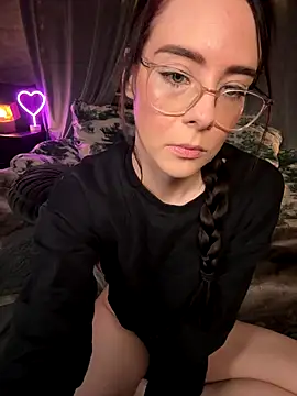 Carmen Monroe online show from December 16, 7:08 pm