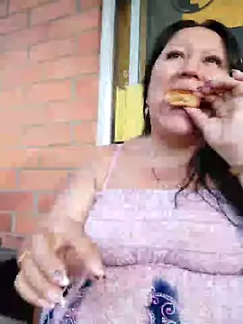 Snapshot of Brenda_Berck_ chatting on February 11, 10:07 pm Brenda Berck online show from February 11, 10:07 pm