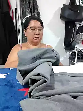 Snapshot of Brenda_Berck_ chatting on February 12, 2:24 am Brenda Berck online show from February 12, 2:24 am