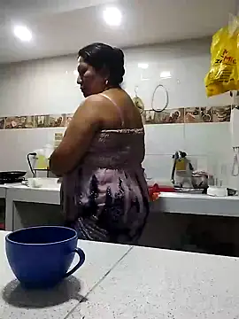 Snapshot of Brenda_Berck_ chatting on February 13, 11:06 am Brenda Berck online show from February 13, 11:06 am