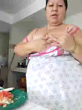 Snapshot of Brenda_Berck_ chatting on February 13, 5:11 pm Brenda Berck online show from February 13, 5:11 pm