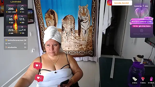 Snapshot of Brenda_Berck_ chatting on March 5, 2:01 pm Brenda Berck online show from March 5, 2:01 pm