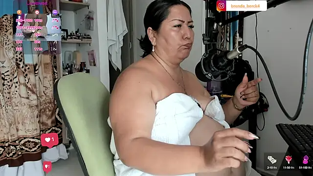 Snapshot of Brenda_Berck_ chatting on March 11, 6:52 pm Brenda Berck online show from March 11, 6:52 pm