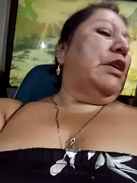 Snapshot of Brenda_Berck_ chatting on December 3, 12:40 am Brenda Berck online show from December 3, 12:40 am