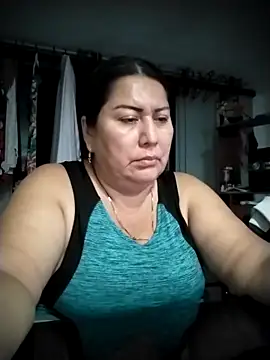 Brenda Berck  online show from April 1, 5:30 am