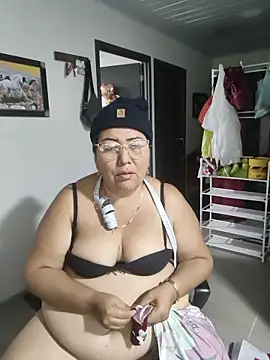 Snapshot of Brenda_Berck_ chatting on June 13, 3:15 am Brenda Berck online show from June 13, 3:15 am