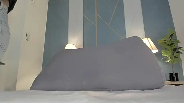 Swt skinny  online show from November 29, 12:41 pm