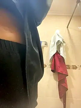 Snapshot of Fancyxlove chatting on November 5, 12:16 pm Fancyxlove online show from November 5, 12:16 pm