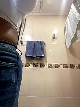 Snapshot of Fancyxlove chatting on November 10, 12:48 pm Fancyxlove online show from November 10, 12:48 pm