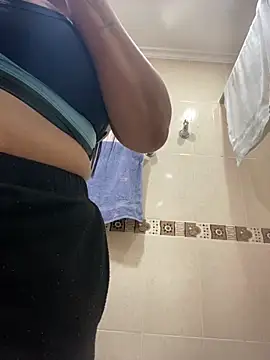 Snapshot of Fancyxlove chatting on November 22, 12:37 pm Fancyxlove online show from November 22, 12:37 pm