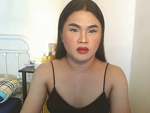 Snapshot of JustineBIGCUM chatting on November 18, 8:08 am JustineBIGCUM online show from November 18, 8:08 am