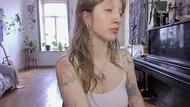 Miranda2 0 online show from April 5, 10:34 am