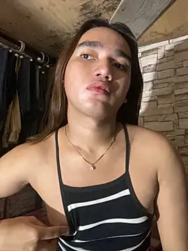 Snapshot of CasandraDiaz chatting on November 12, 8:48 am CasandraDiaz online show from November 12, 8:48 am